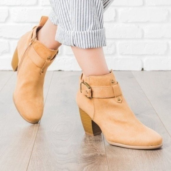 Shoes - Tan buckle suede block heel ankle bootie